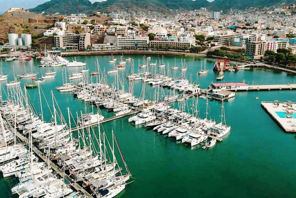 Lovely Apartment In Mindelo City Center Εξωτερικό φωτογραφία